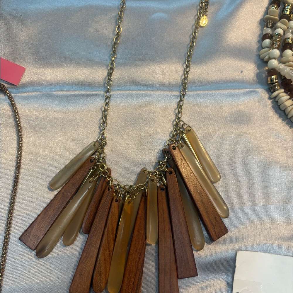 NWT Gold Filigree Tassel Statement Necklace | Glam